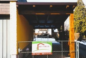 Carport vom Zimmerer Hattinger Holzbau